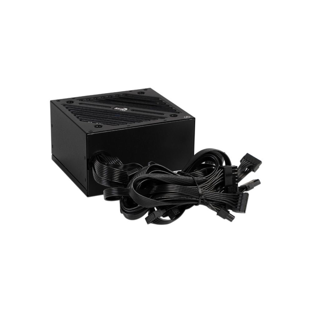 Fuente de Poder AeroCool Cylon RGB | 600W | 80 Plus Bronze | ATX | Negro